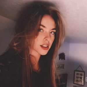 Meet your Posher, Kiana